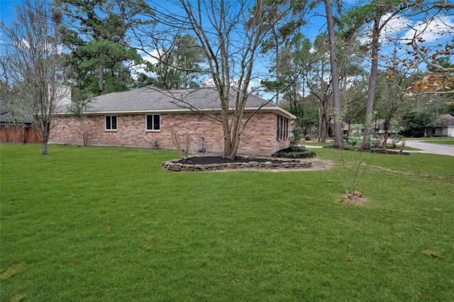 3 Still Corner Place, Spring, TX 77381