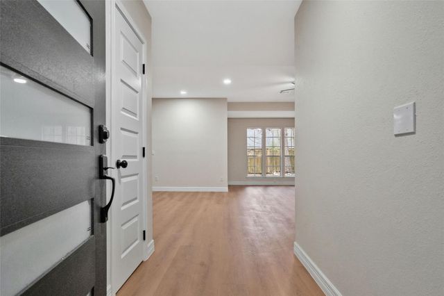 3 Still Corner Place, Spring, TX 77381