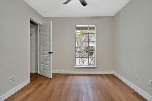 3 Still Corner Place, Spring, TX 77381