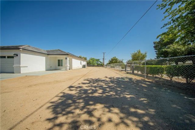 16150 Smoke Tree, Hesperia, CA 92345