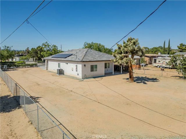 16150 Smoke Tree, Hesperia, CA 92345