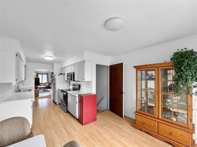 3128 Monroe Street, Eau Claire, WI 54703