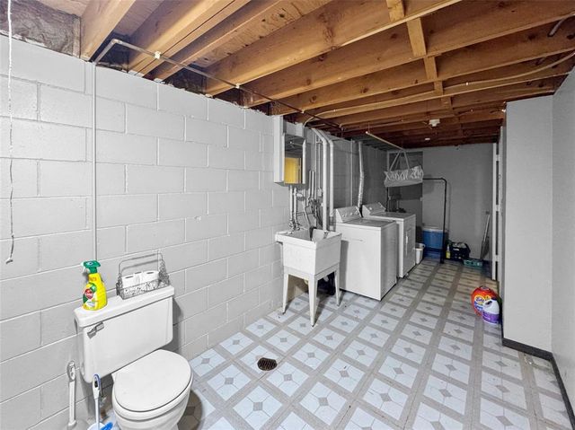 3128 Monroe Street, Eau Claire, WI 54703