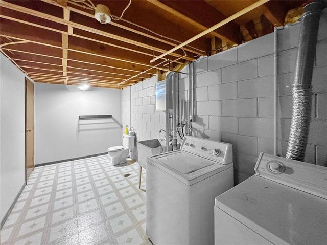 3128 Monroe Street, Eau Claire, WI 54703