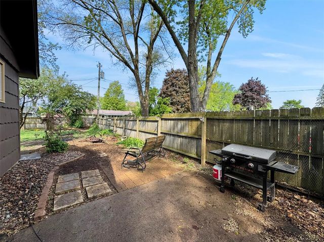 3128 Monroe Street, Eau Claire, WI 54703