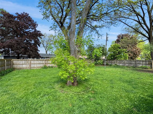 3128 Monroe Street, Eau Claire, WI 54703