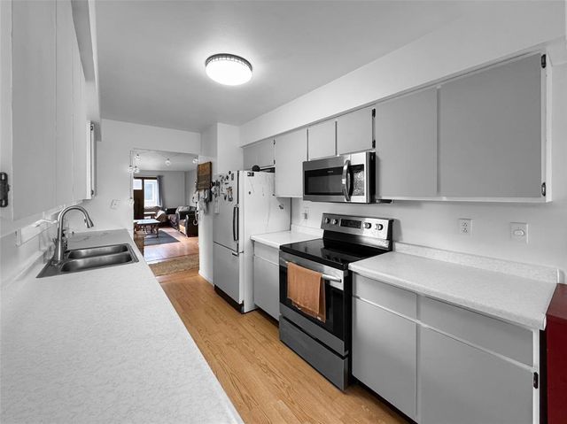 3128 Monroe Street, Eau Claire, WI 54703