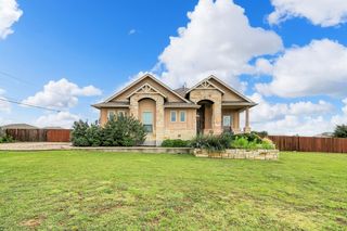 201 Wind Stone E, Jarrell, TX 76537