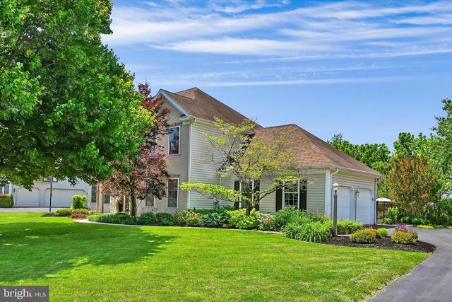 208 SOUTHGATE DR, Lancaster, PA 17602