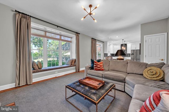 208 SOUTHGATE DR, Lancaster, PA 17602
