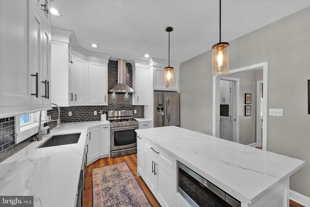 208 SOUTHGATE DR, Lancaster, PA 17602