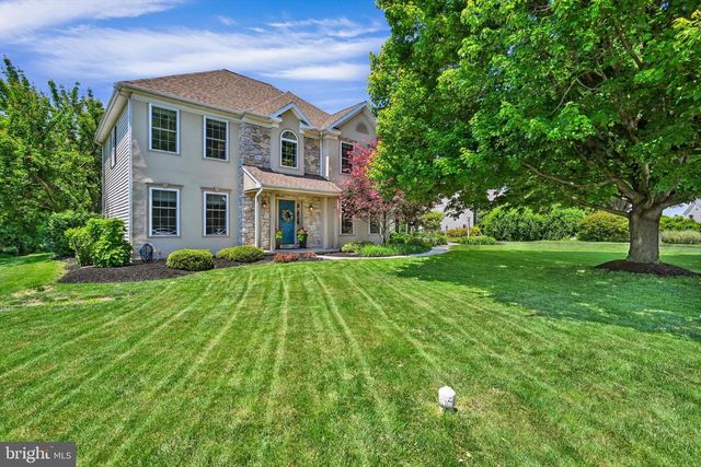 208 SOUTHGATE DR, Lancaster, PA 17602