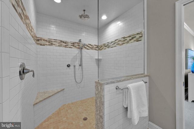 208 SOUTHGATE DR, Lancaster, PA 17602