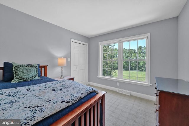 208 SOUTHGATE DR, Lancaster, PA 17602
