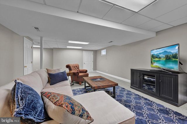 208 SOUTHGATE DR, Lancaster, PA 17602