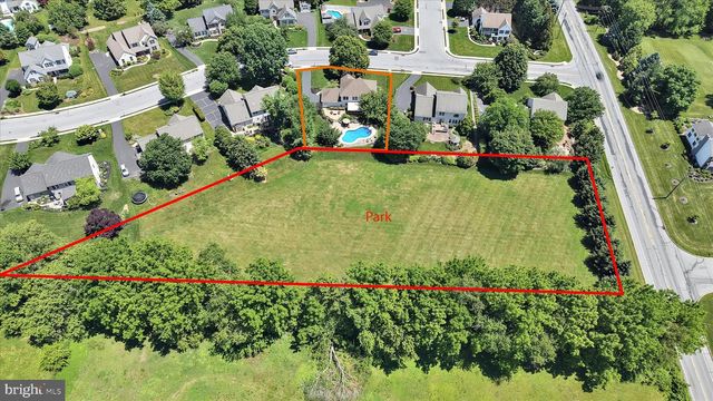 208 SOUTHGATE DR, Lancaster, PA 17602