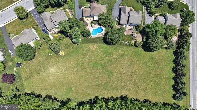 208 SOUTHGATE DR, Lancaster, PA 17602
