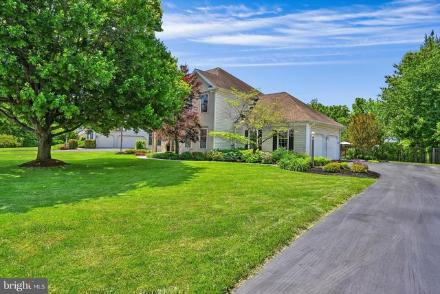 208 SOUTHGATE DR, Lancaster, PA 17602