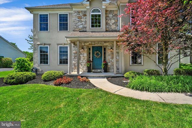208 SOUTHGATE DR, Lancaster, PA 17602