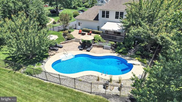 208 SOUTHGATE DR, Lancaster, PA 17602
