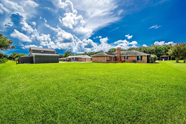 113 Emerald Park Drive, Thibodaux, LA 70301