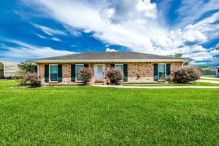 113 Emerald Park Drive, Thibodaux, LA 70301