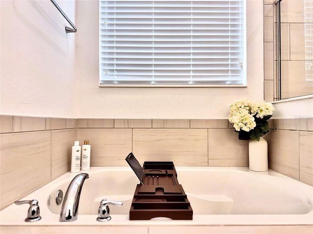 12941 WESTSIDE VILLAGE LOOP, Windermere, FL 34786