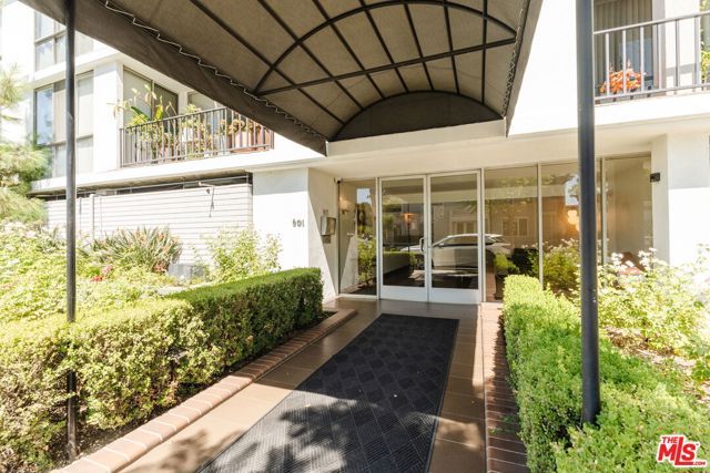 601 E Del Mar Boulevard 204, Pasadena, CA 91101