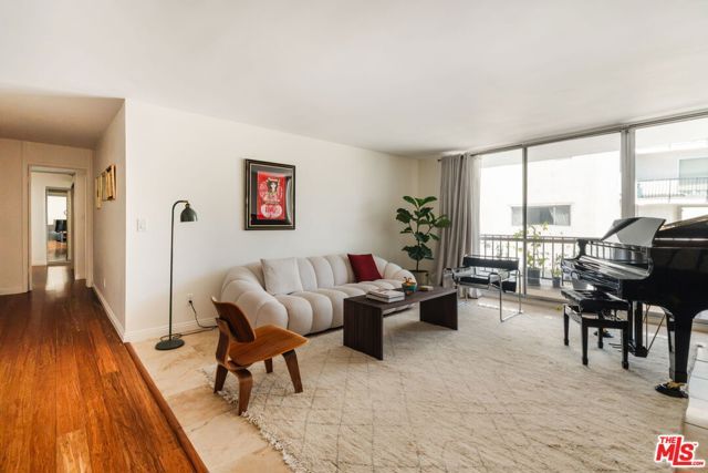 601 E Del Mar Boulevard 204, Pasadena, CA 91101