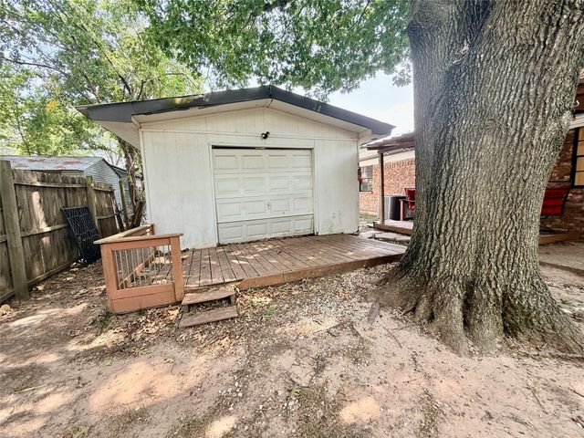 116 Gantt Street, Terrell, TX 75160