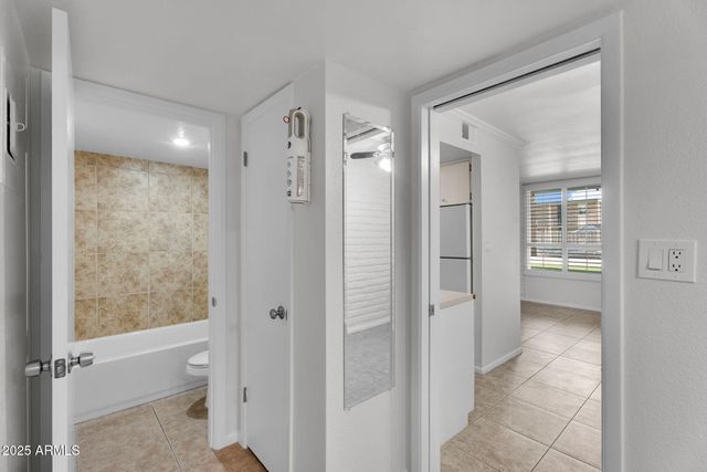 3737 E TURNEY Avenue 120, Phoenix, AZ 85018