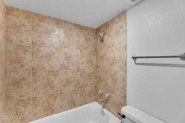 3737 E TURNEY Avenue 120, Phoenix, AZ 85018