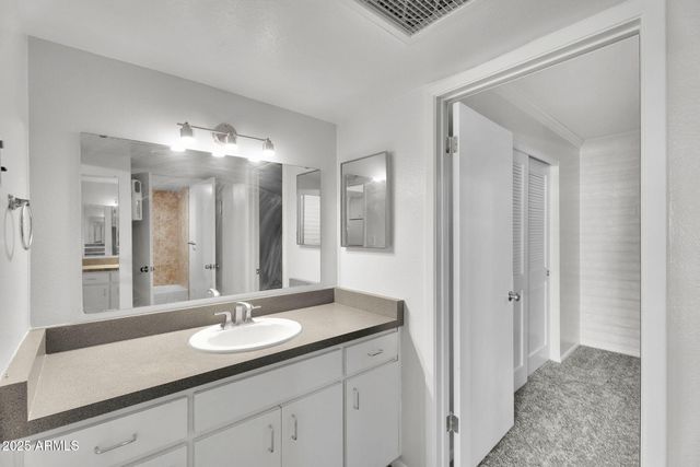 3737 E TURNEY Avenue 120, Phoenix, AZ 85018