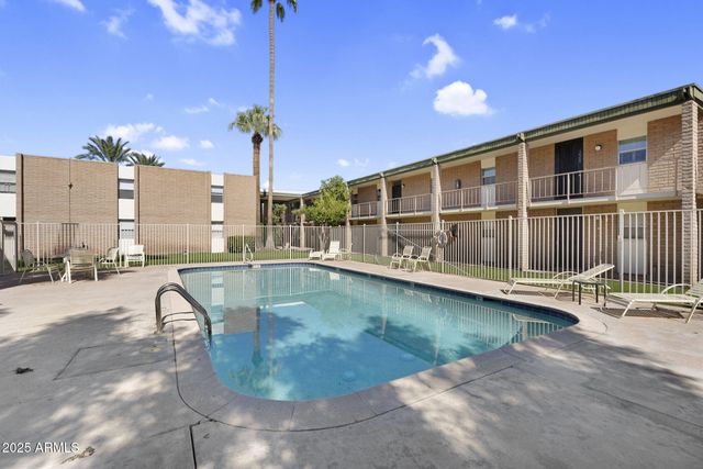 3737 E TURNEY Avenue 120, Phoenix, AZ 85018