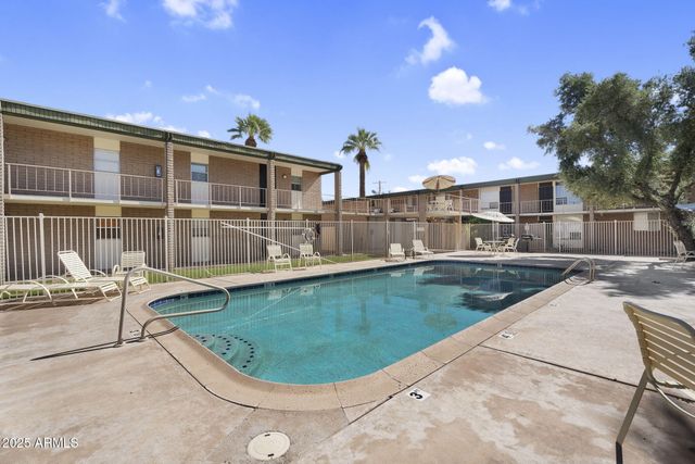 3737 E TURNEY Avenue 120, Phoenix, AZ 85018