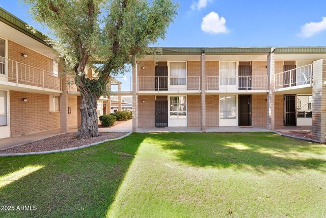 3737 E TURNEY Avenue 120, Phoenix, AZ 85018