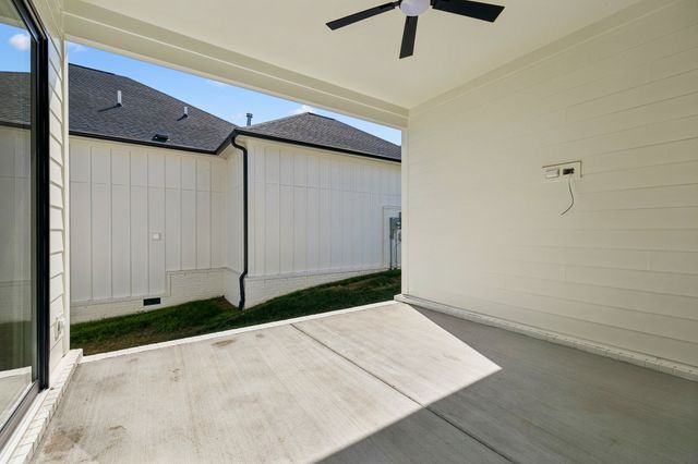 102 Madeleine Way, Kingston Springs, TN 37082