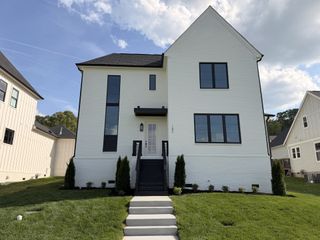 102 Madeleine Way, Kingston Springs, TN 37082