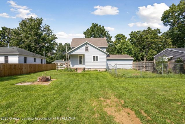 114 N Center Street, Eaton Rapids, MI 48827