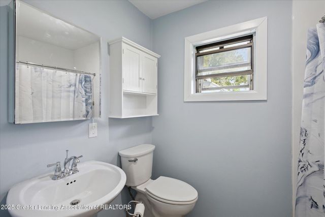 114 N Center Street, Eaton Rapids, MI 48827