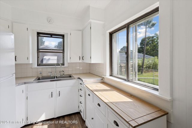 114 N Center Street, Eaton Rapids, MI 48827