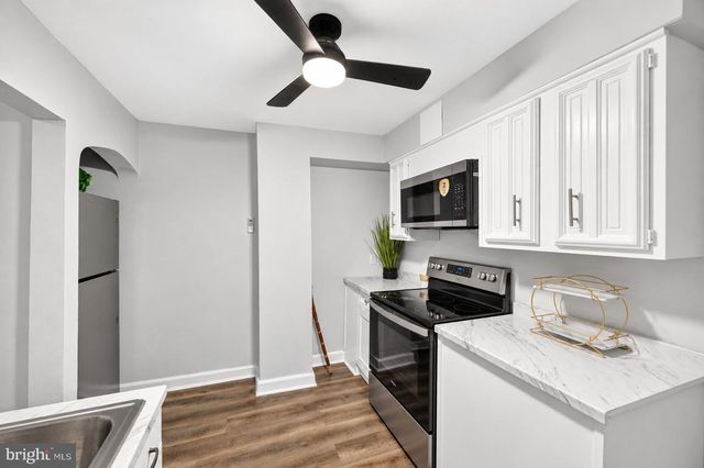 2726 ELLICOTT DRWY, Baltimore, MD 21216