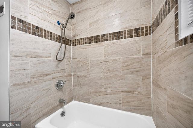 2726 ELLICOTT DRWY, Baltimore, MD 21216