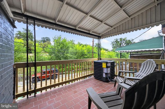 2726 ELLICOTT DRWY, Baltimore, MD 21216
