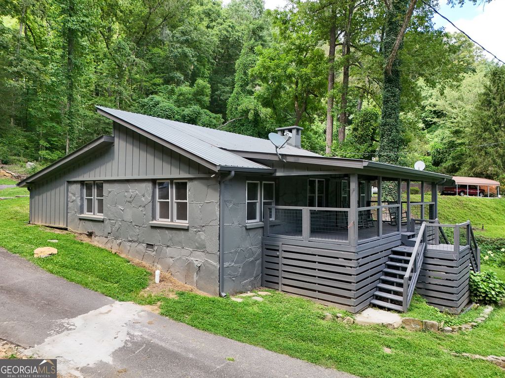 56 Hawthorn Lane, Clayton, GA 30525
