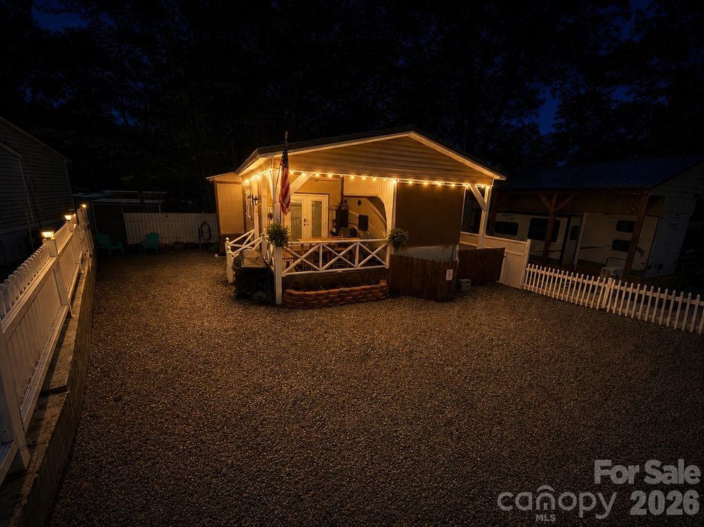 126 Canyon Loop F203, Mount Gilead, NC 27306
