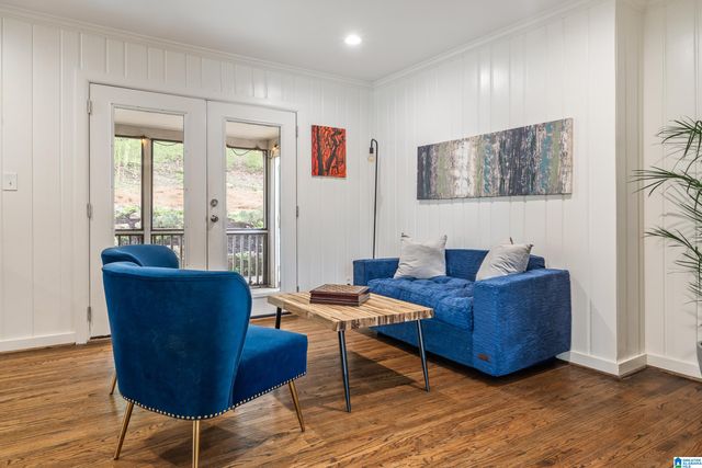 1905 OLD CREEK TRAIL, Vestavia Hills, AL 35216