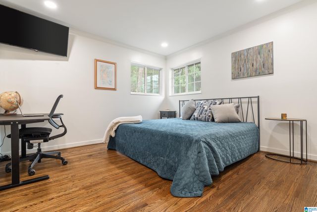 1905 OLD CREEK TRAIL, Vestavia Hills, AL 35216