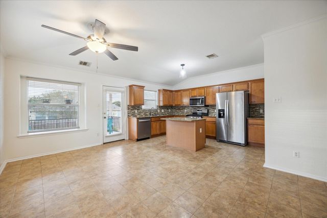 14704 English Rose DR, Pflugerville, TX 78660