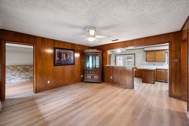 200 W Garrity Street, Corsicana, TX 75110